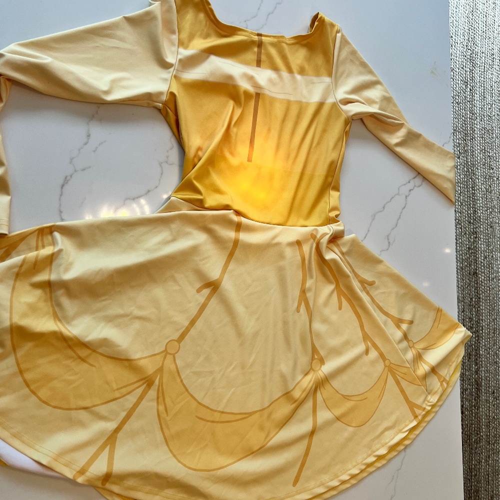 Women’s Disney Belle dress never worn